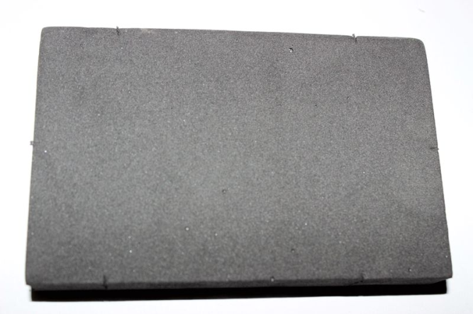 Уплотнитель АКБ, правый