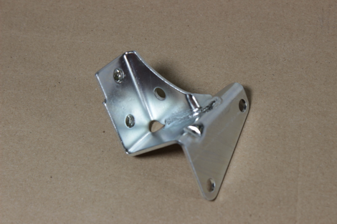 Кронштейн крепления клапана холостого хода