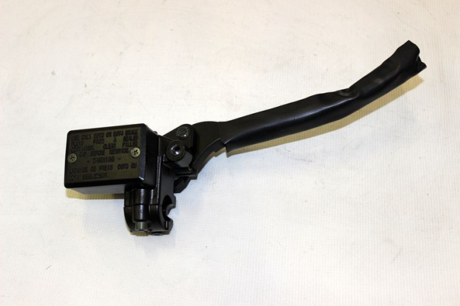 Главный цилиндр в сборе, гидравлический тормоз передний