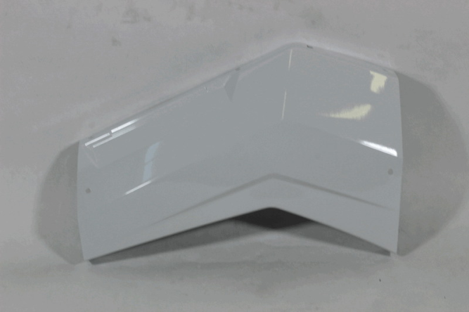 Накладка крыла передняя, правая (белый)