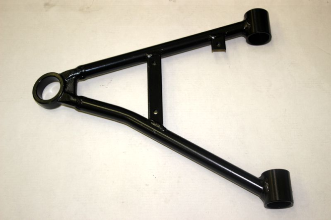 Рычаг передний, нижний, правый