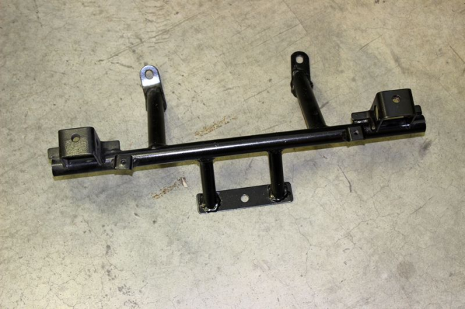 Кронштейн крепления заднего бампера