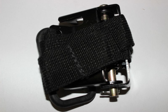 Замок правого сиденья