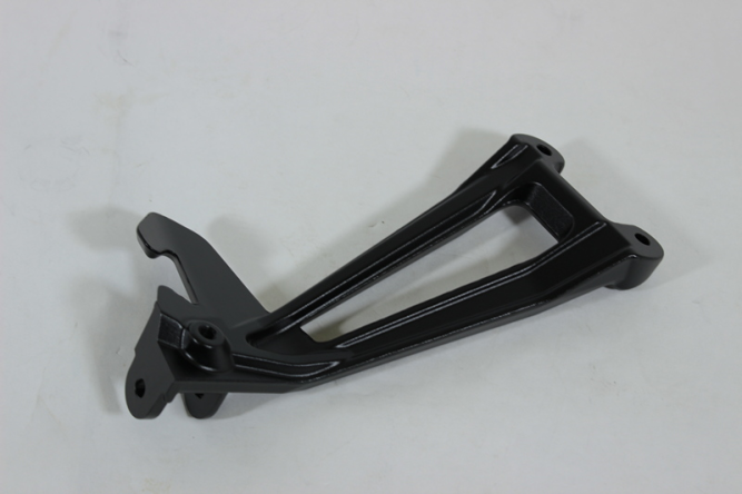 Кронштейн подножки задний правый