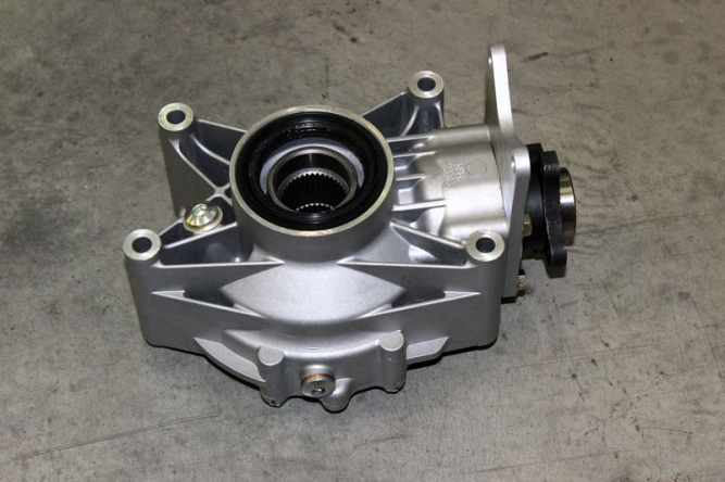 Редуктор задний в сборе