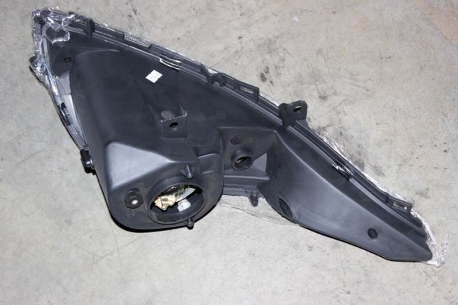 Корпус правой фары