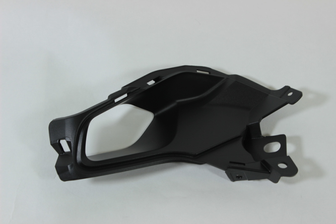 Воздуховод передний левый