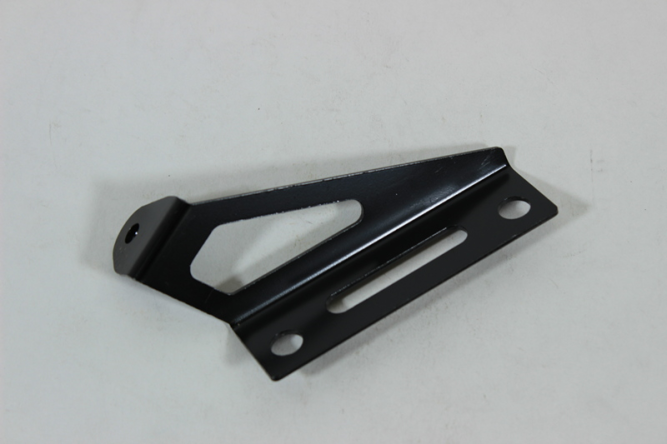 Кронштейн задней облицовки левый