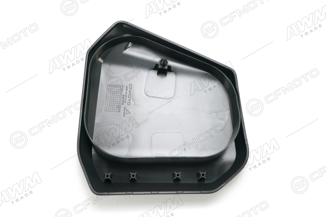 Крышка вещевого ящика