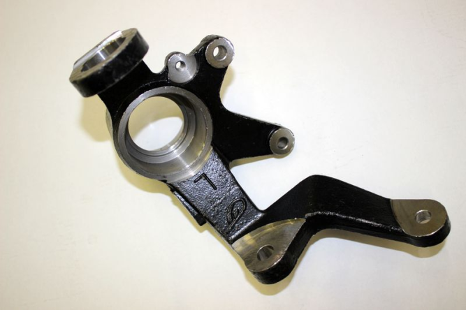 Кулак поворотный, левый