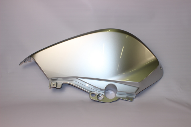 Облицовка топливного бака левая (серебристый / MERCURY SILVER)