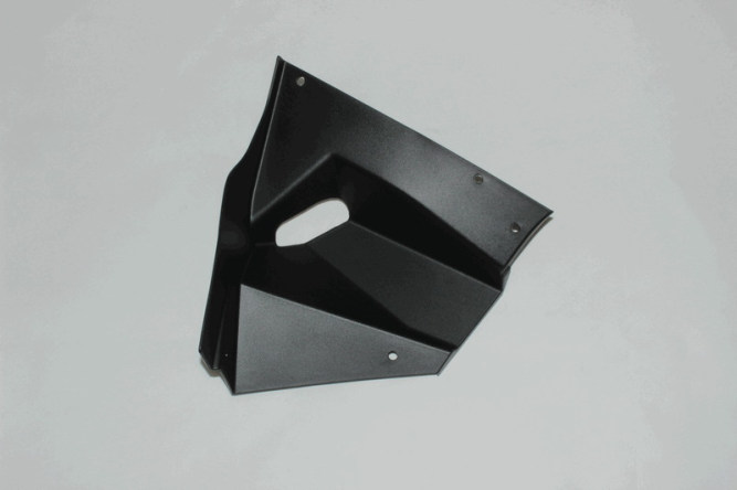 Облицовка сиденья центральная правая