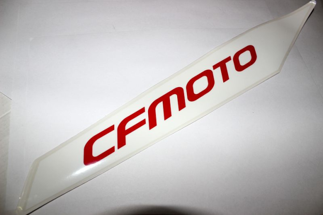 Наклейка на правый обтекатель