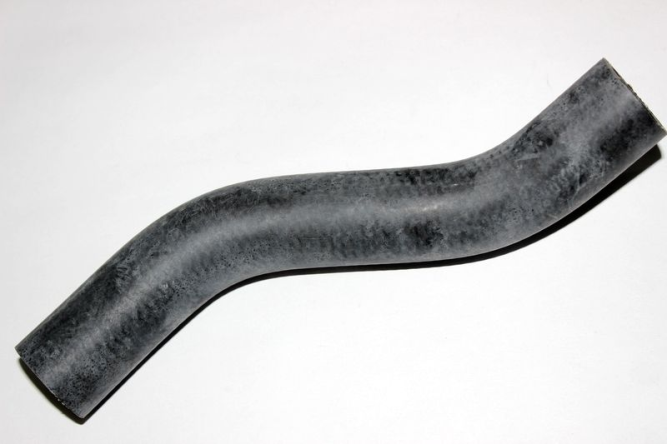 Патрубок радиатора выпускной сист. охл.