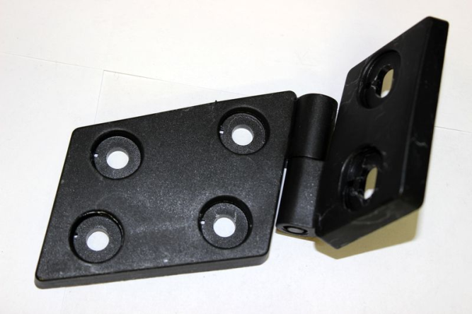 Петля капота правая