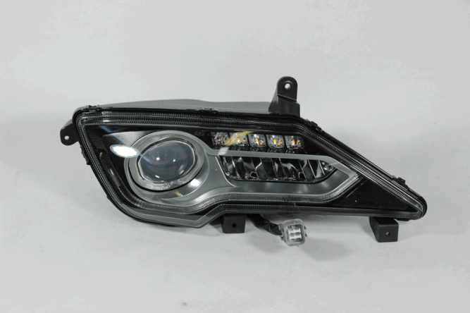 Фара правая  ( верхняя светодиодная линия прозрачная ) KAIDI (2021)