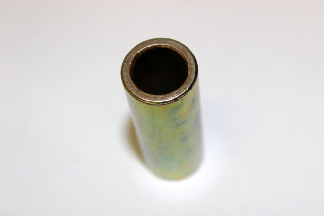 Втулка центральная переднего колеса