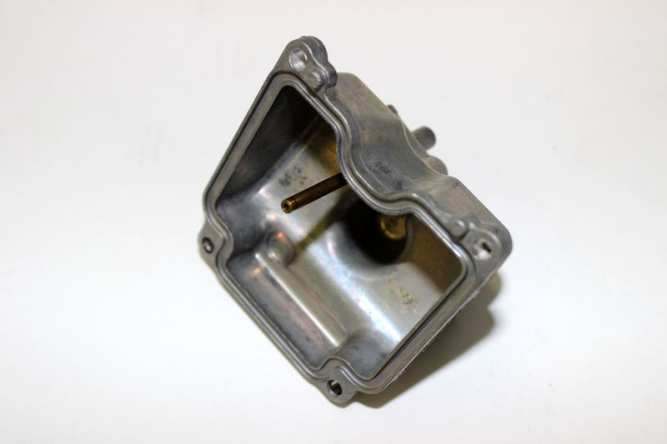 Корпус поплавковой камеры карбюратора