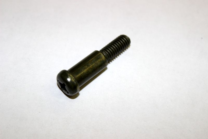 Болт рычага