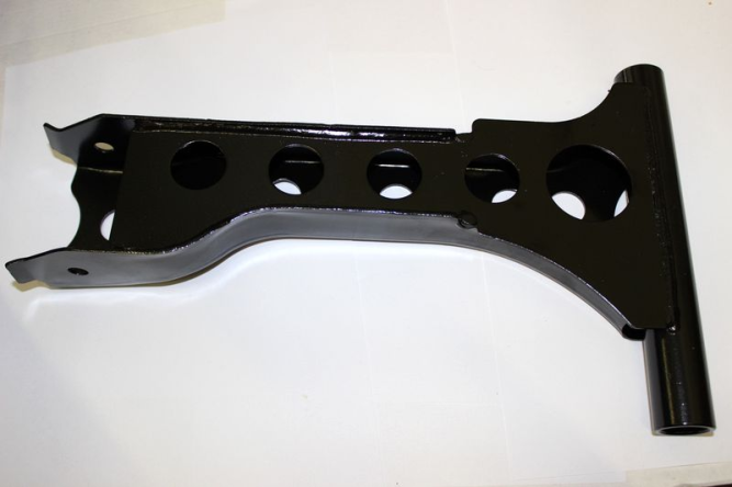 Рычаг задний верхний левый