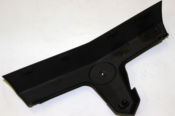 Накладка декоративная, передняя  (чёрный) подходит только на дорест