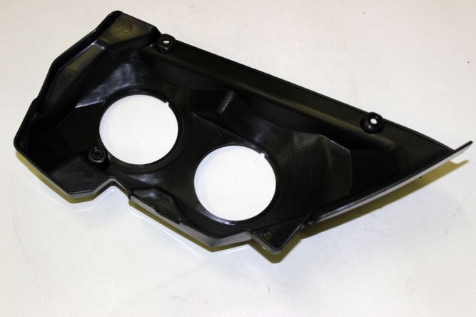 Кожух фонаря защитный, задний, правый X8