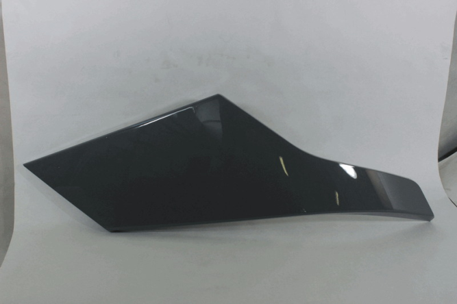 Облицовка правой двери внешняя (серый / GHOST GRAY)