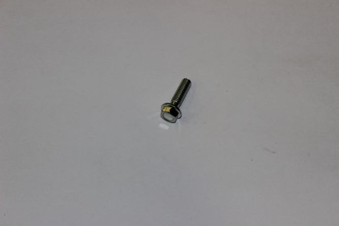 Болт M8X28