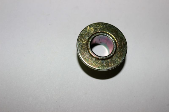 Втулка заднего кронштейна