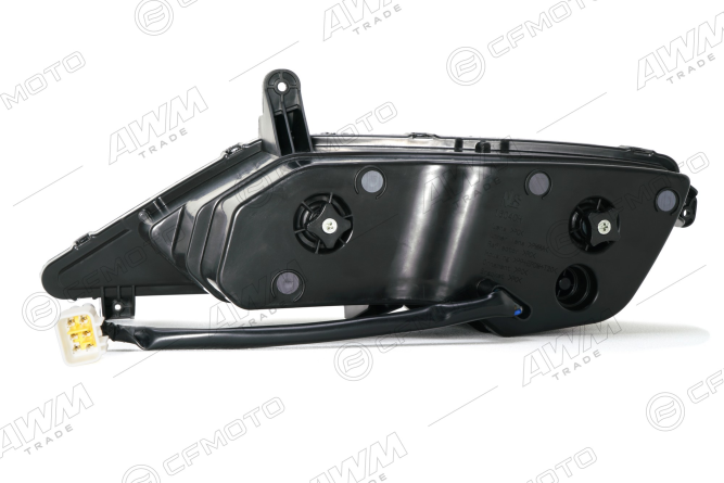 Фара правая (верхняя светодиодная полоса прозрачная)