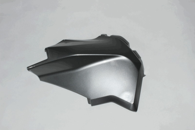 Облицовка воздушного фильтра левая (серый металлик / TITANIUM GRAY)