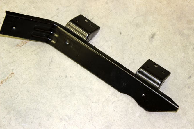 Кронштейн для крепления подножки задней левой