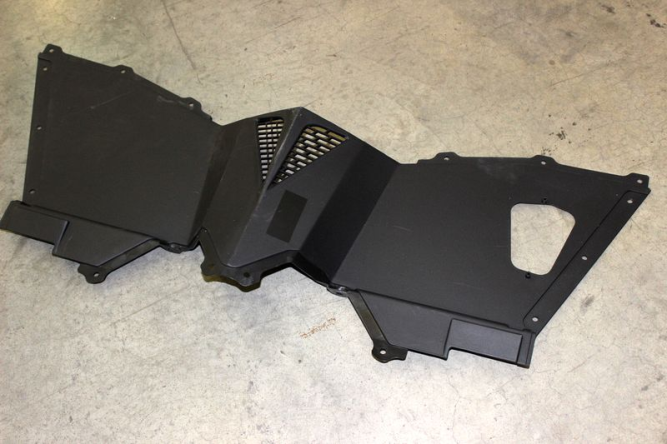 Панель моторного отсека