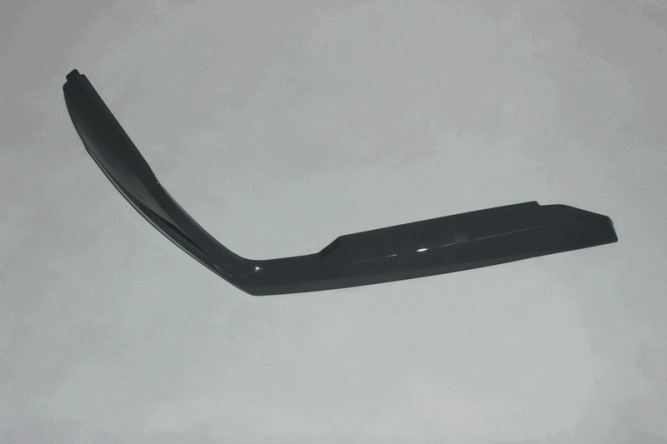 Накладка декоративная передняя правая (серый / GHOST GRAY)